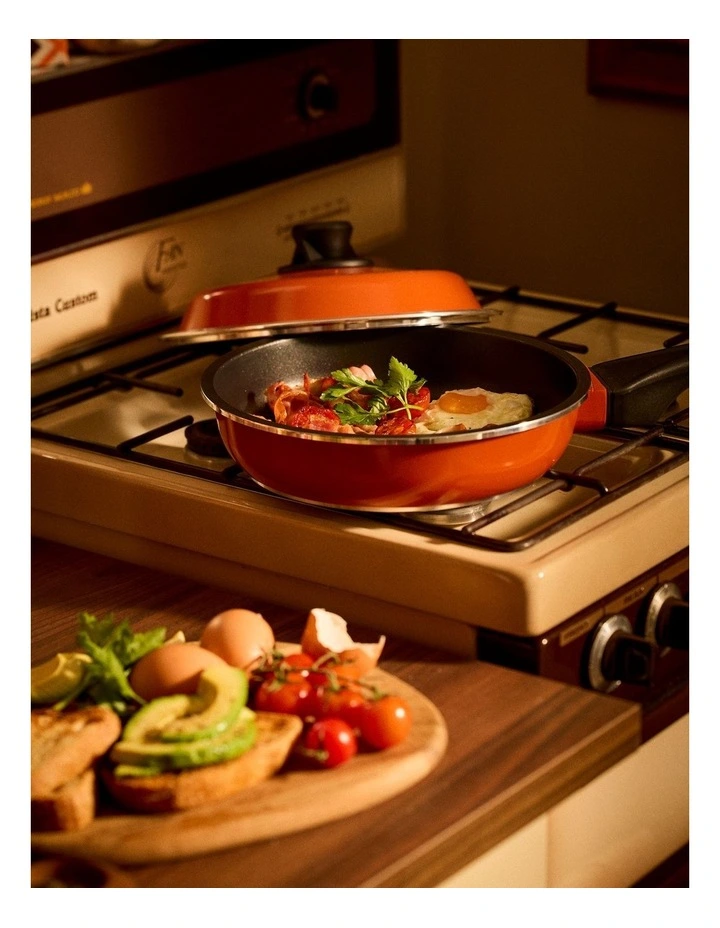 Bessemer Frypan 24cm in Orange image 6