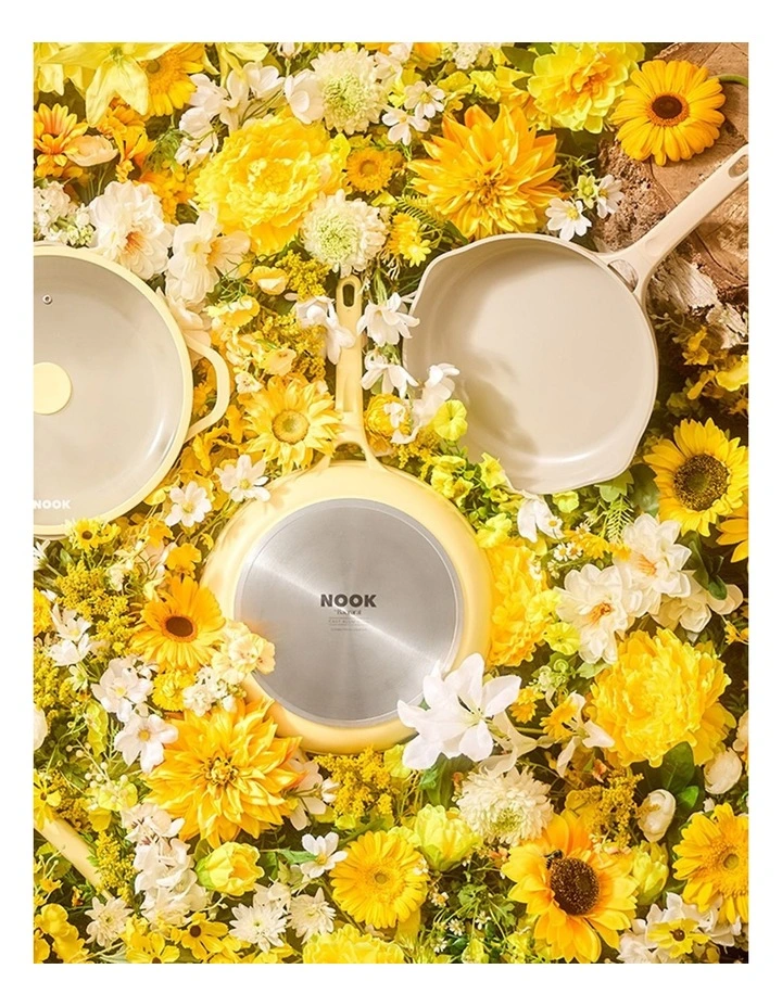 NOOK by Baccarat Frypan with Helper Handle 32cm in Butter image 6