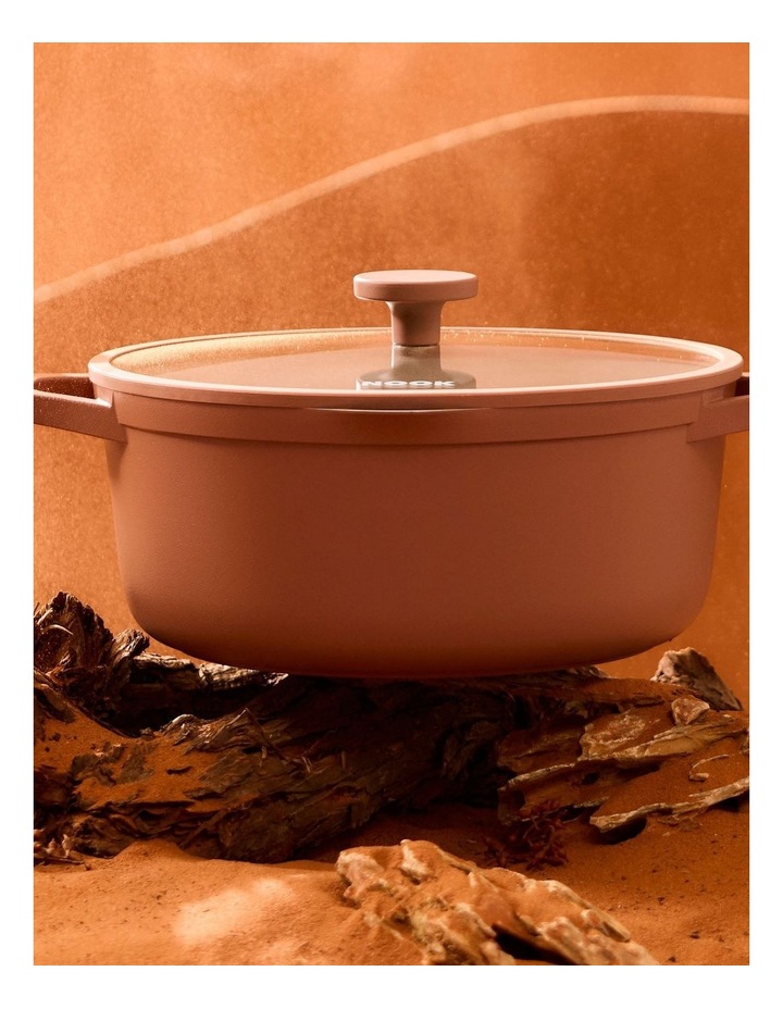 NOOK by Baccarat Casserole with Lid 28cm in Terracotta image 4