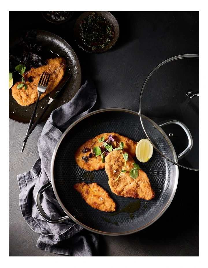 Baccarat TRITON All Pan 32cm in Black image 5