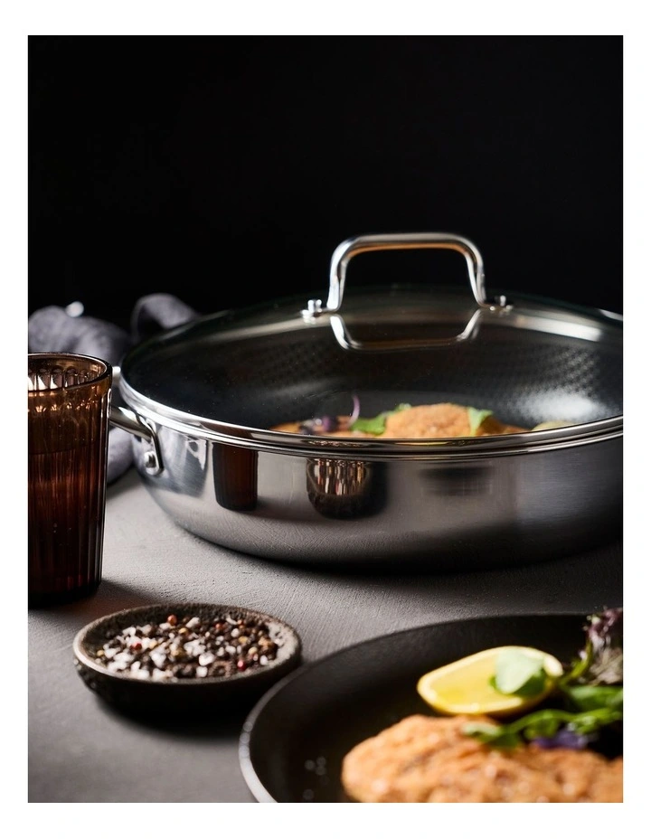 Baccarat TRITON All Pan 32cm in Black image 6
