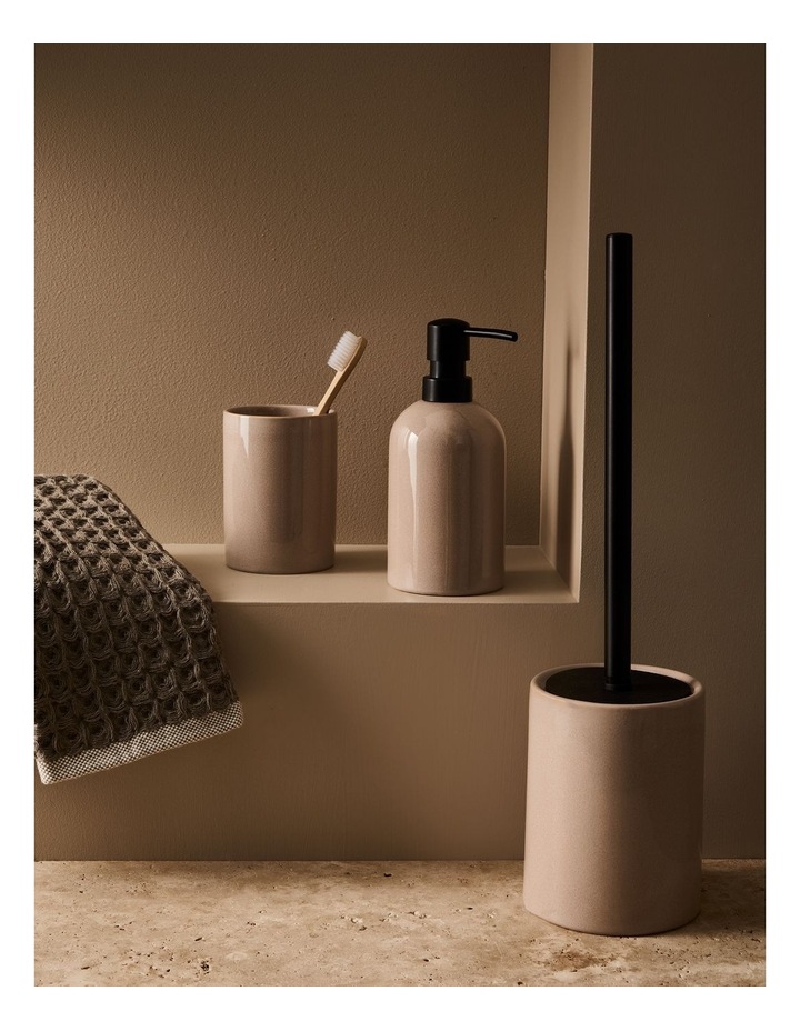 salt&pepper Tide 3 Piece Bathroom Set in Mushroom image 6