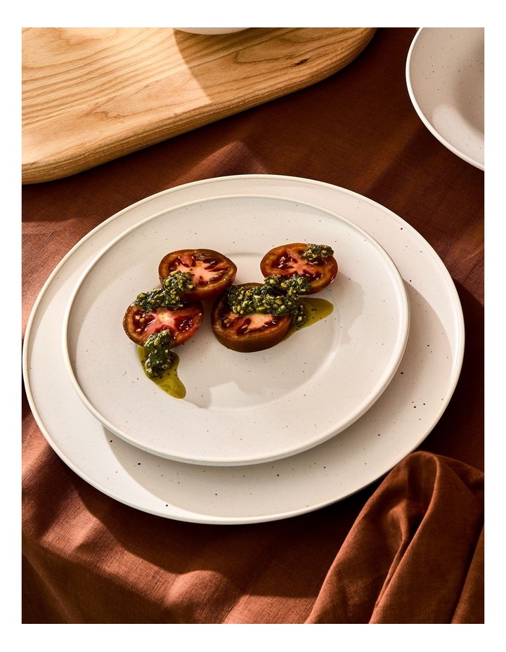 salt&pepper Milan Dinner Plate 28cm in Parchment image 2