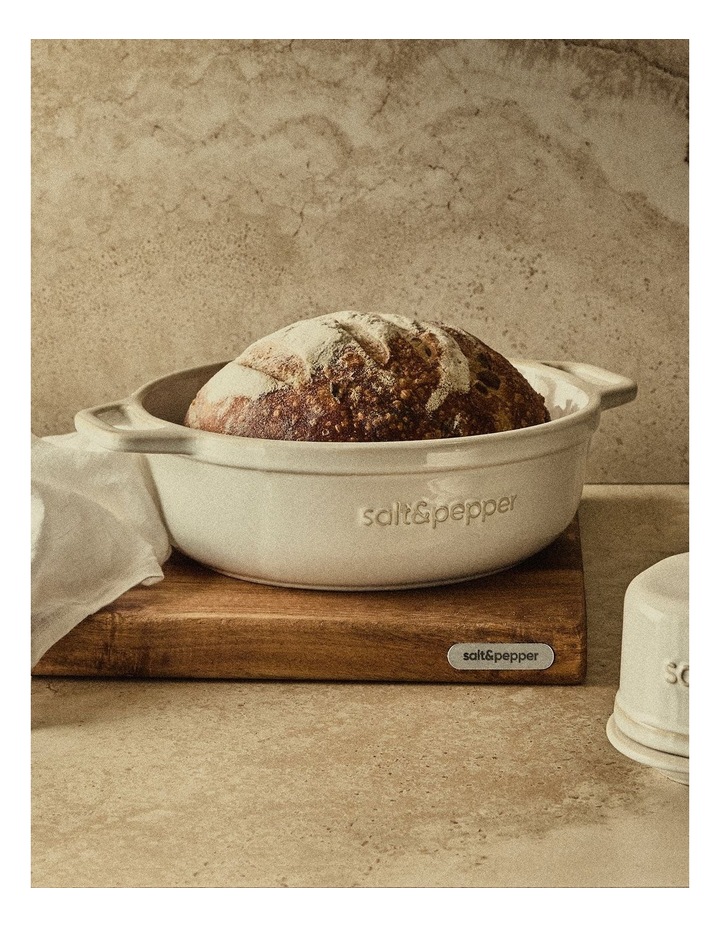 salt&pepper Noa Round Baking Dish 32cm image 4