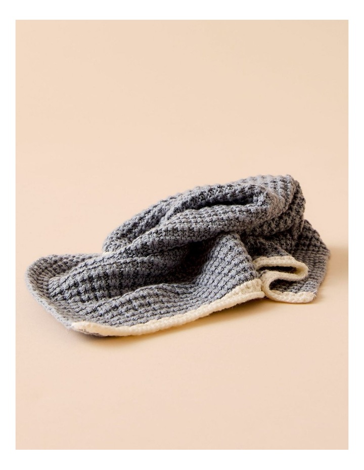 salt&pepper 2 Piece Knitted Washcloth Set in Charcoal image 2