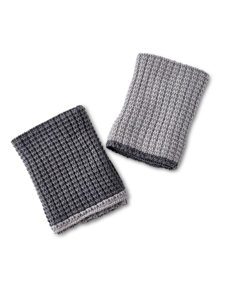 salt&pepper 2 Piece Knitted Washcloth Set in Charcoal image 3