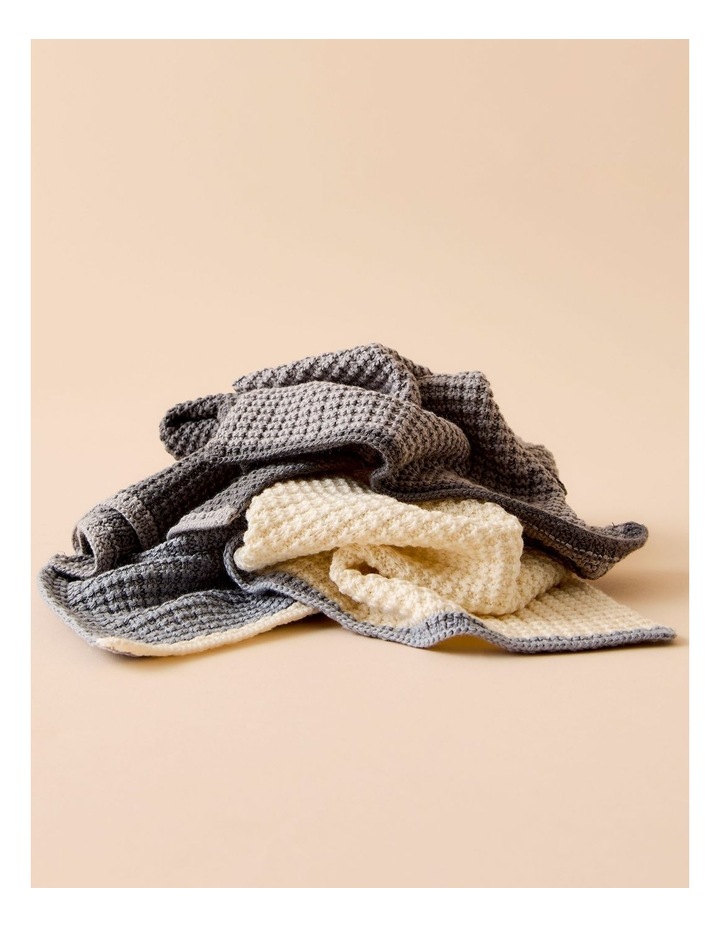 salt&pepper 2 Piece Knitted Washcloth Set in Charcoal image 7