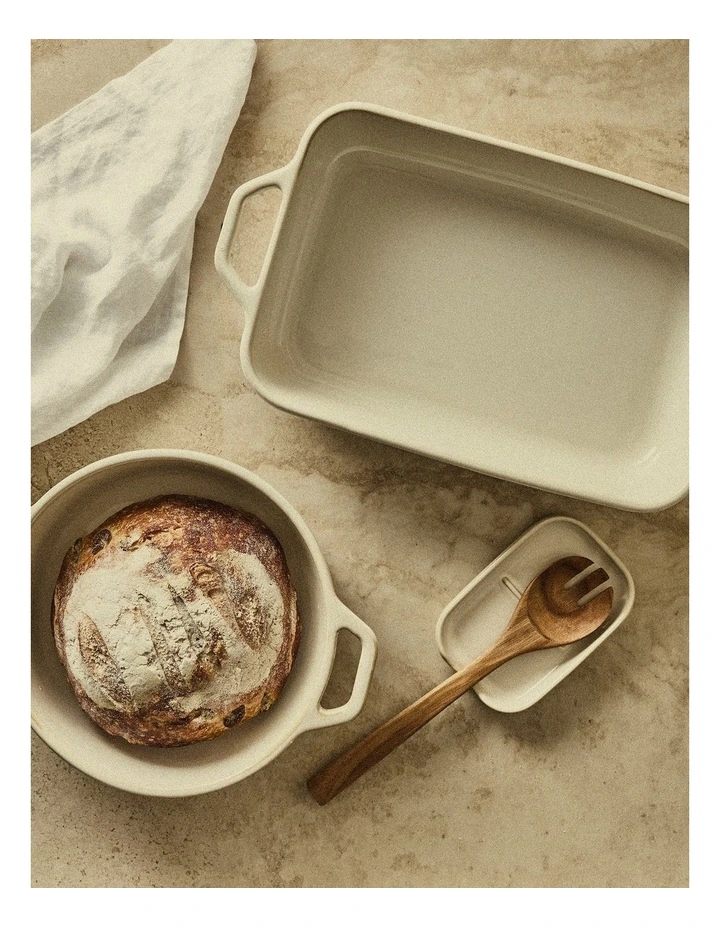 salt&pepper Noa Baking Dish 44 x 25cm in White image 4