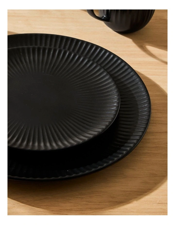 salt&pepper Milo Dinner Plate 27cm in Black image 6