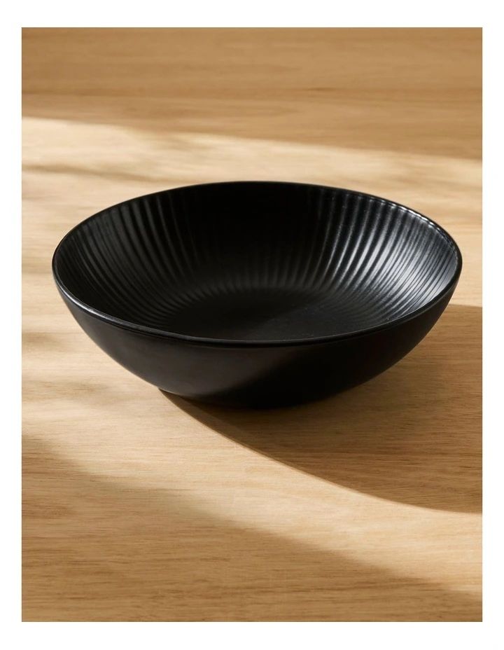 salt&pepper Milo Pasta Bowl 20cm in Black image 4