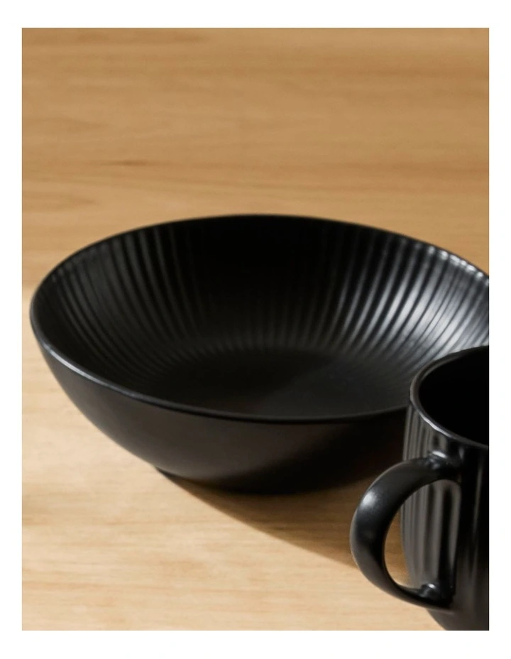 salt&pepper Milo Pasta Bowl 20cm in Black image 7