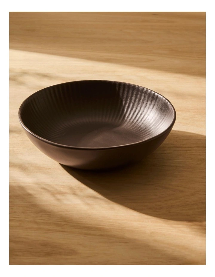 salt&pepper Milo Pasta Bowl 20cm in Cocoa image 6