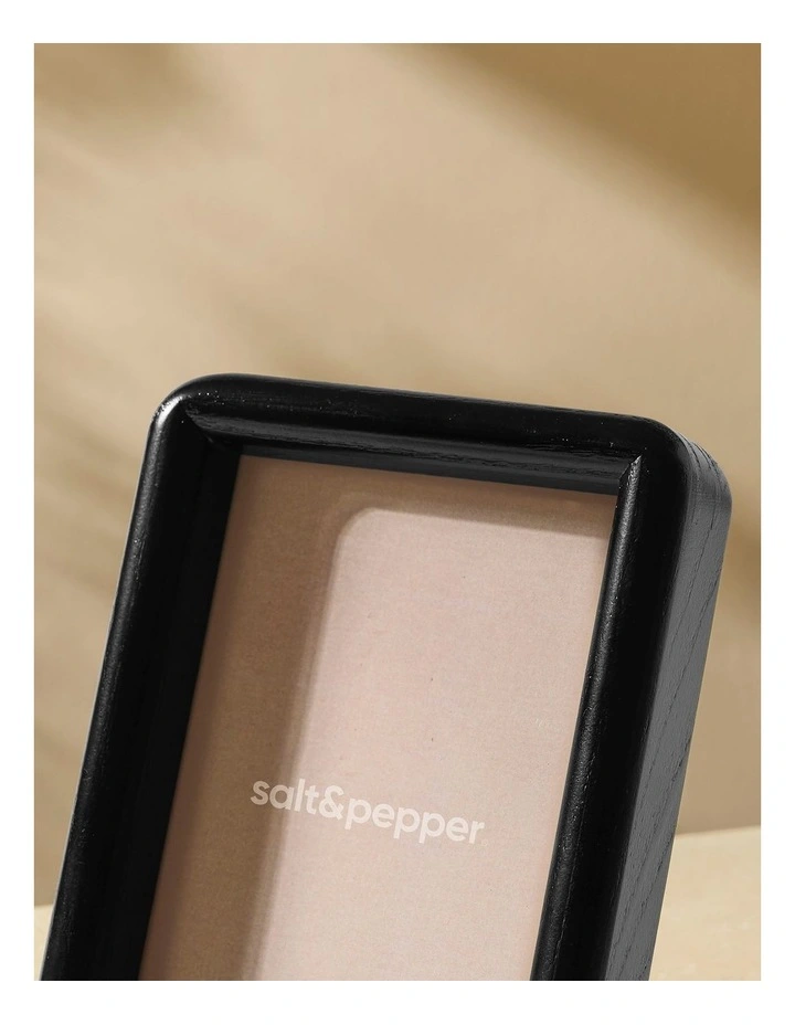salt&pepper Marco Frame 4x6 Inch in Black image 6