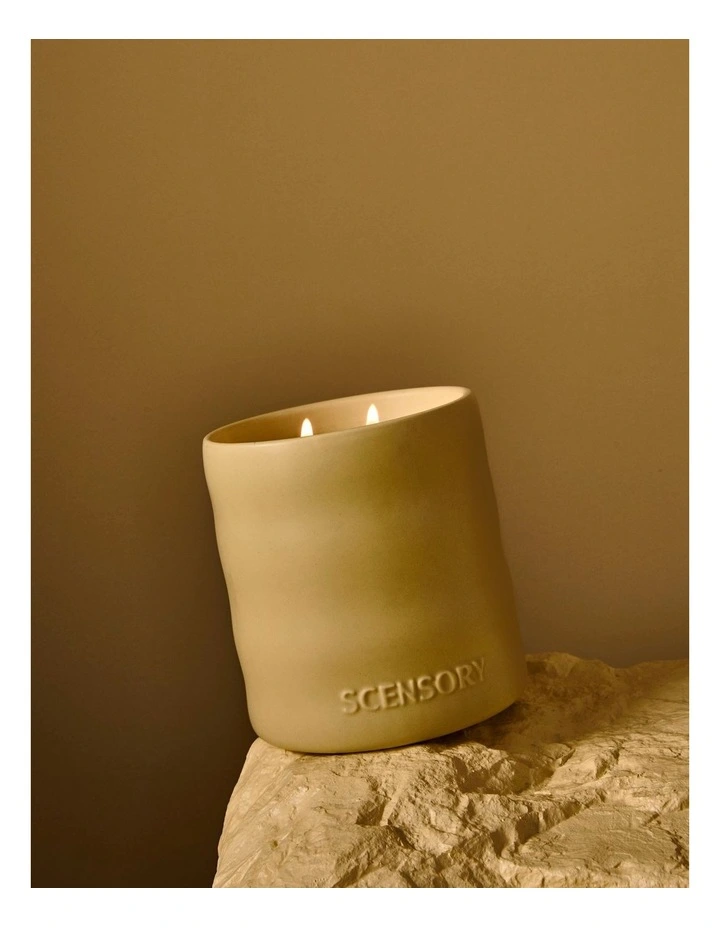 salt&pepper Sensory Candle 400g in Golden Hour image 7