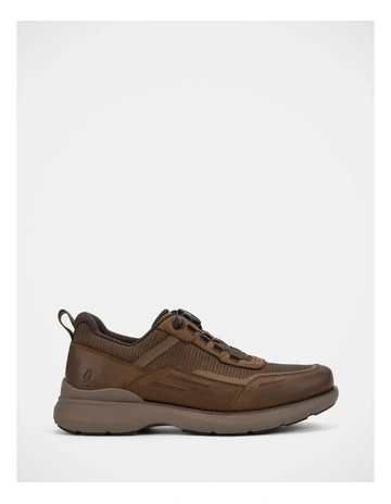 Razor Shoes in Brown