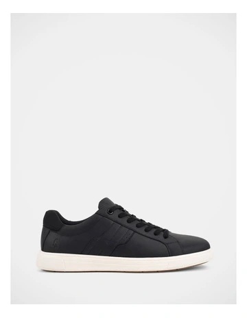 Gravity Sneakers in Black
