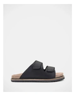 Fairo Sandals in Black