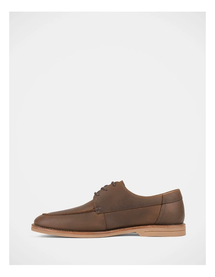 Crown Shoes in Tan image 3