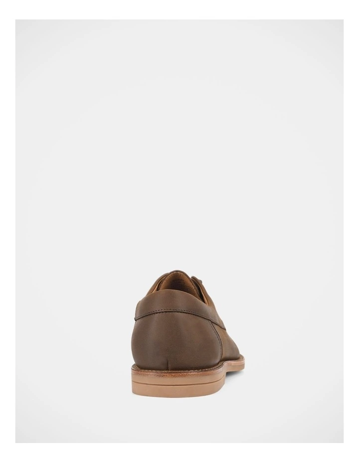 Crown Shoes in Tan image 5