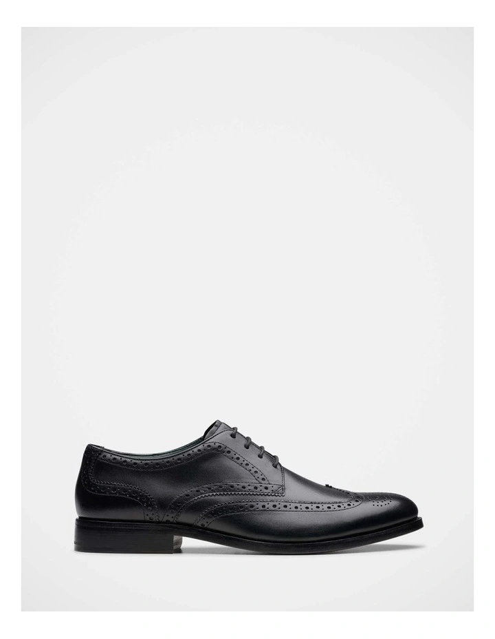 CraftJames Tip Dress Shoe in Black image 1