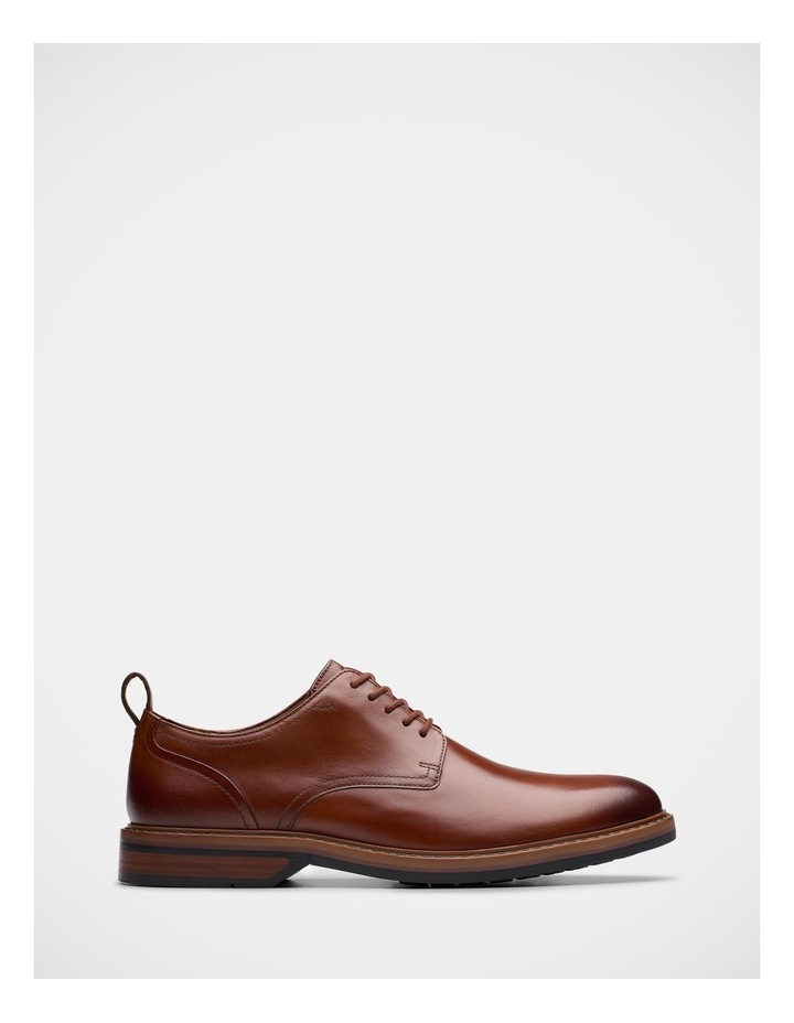 Aldwin Lace Shoes in Tan image 1