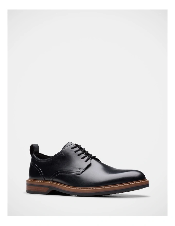 Aldwin Lace Shoes in Black image 2