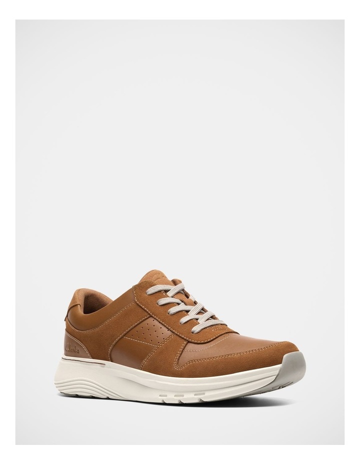 Motion Trek Go Shoes in Tan image 2