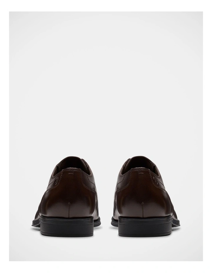 Paulton Lace Shoes in Brown image 5
