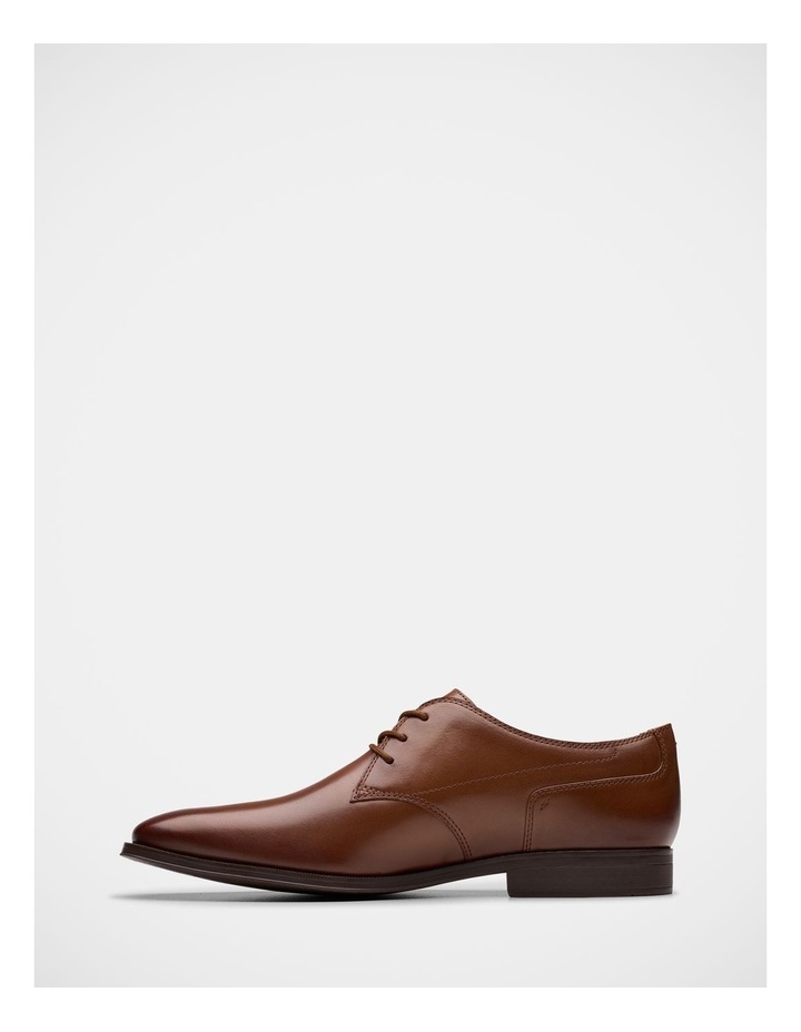 Paulton Lace Shoes in Tan image 3