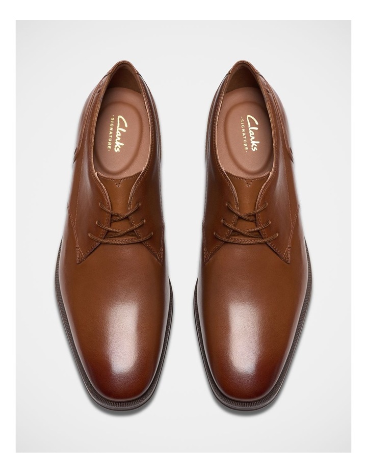 Paulton Lace Shoes in Tan image 6