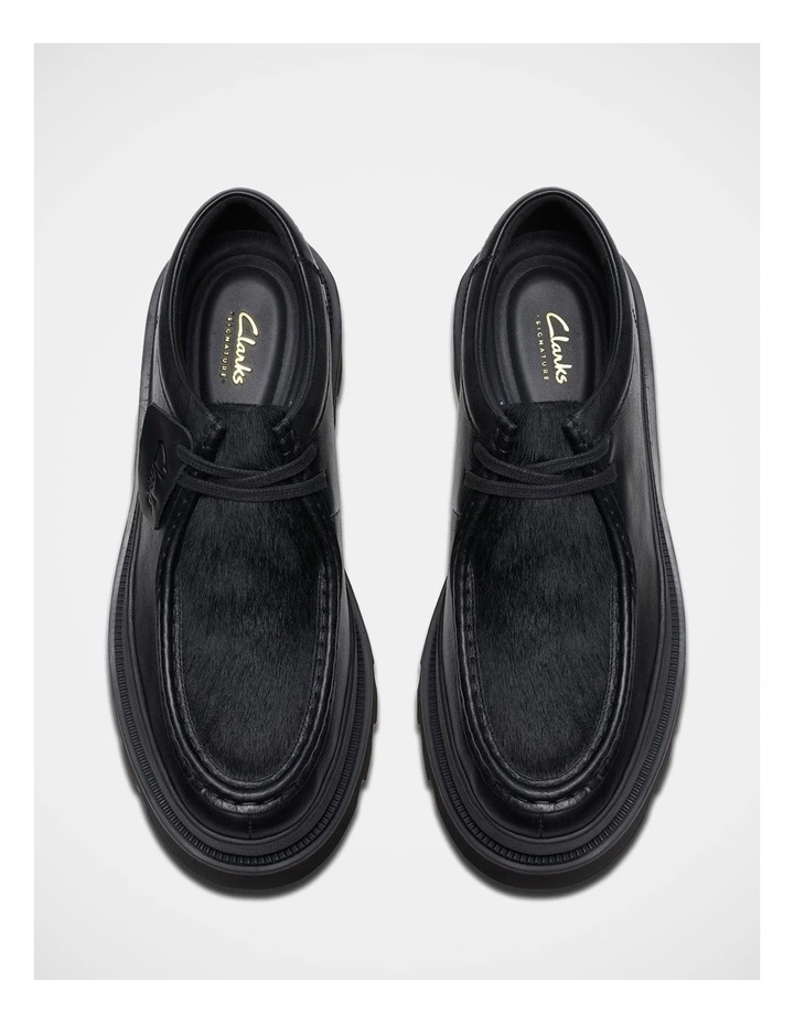 Badell Seam Shoes In Black image 6