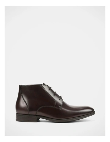 Invert Boots in Mocha