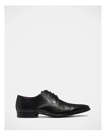 Jaded Lace Up Dress Shoes in Black