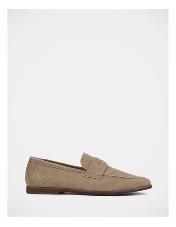 Taupe colour