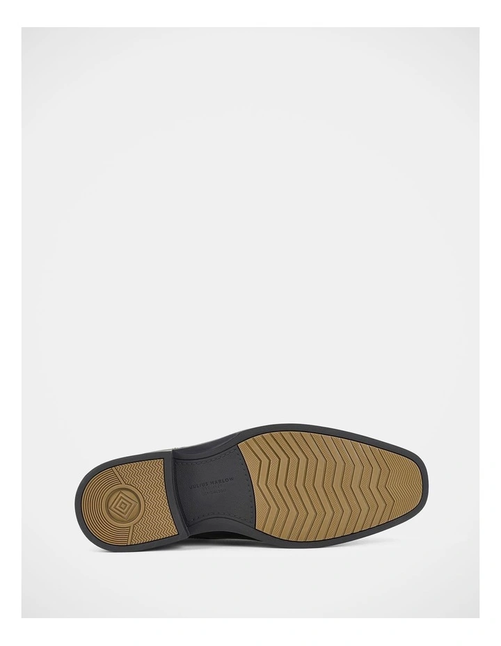 Divert Shoes in Black image 6