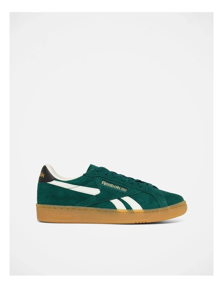 Club C Grounds Uk Sneakers in Green image 1