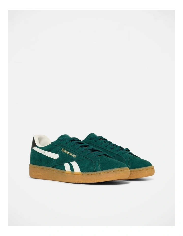 Club C Grounds Uk Sneakers in Green image 4