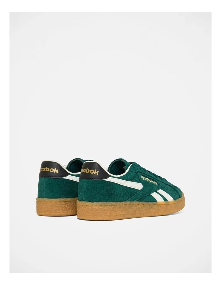 Club C Grounds Uk Sneakers in Green image 5