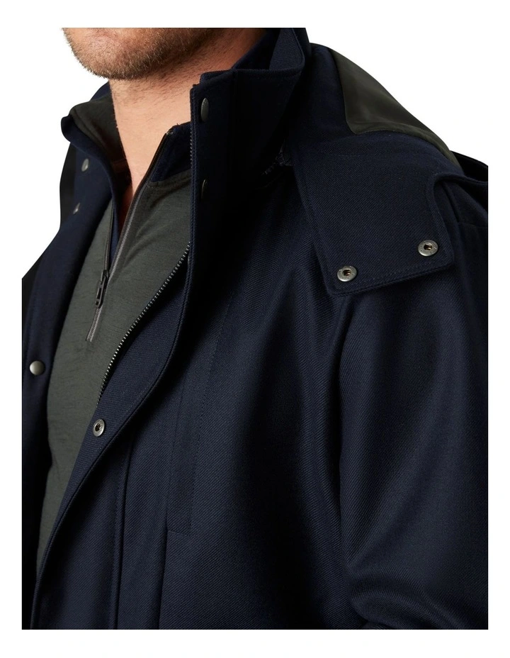 Barkly Hooded Jacket In Navy image 4