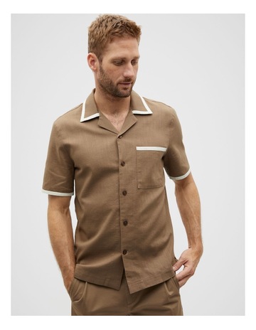 Contrast Detail Shirt in Dark Nougat