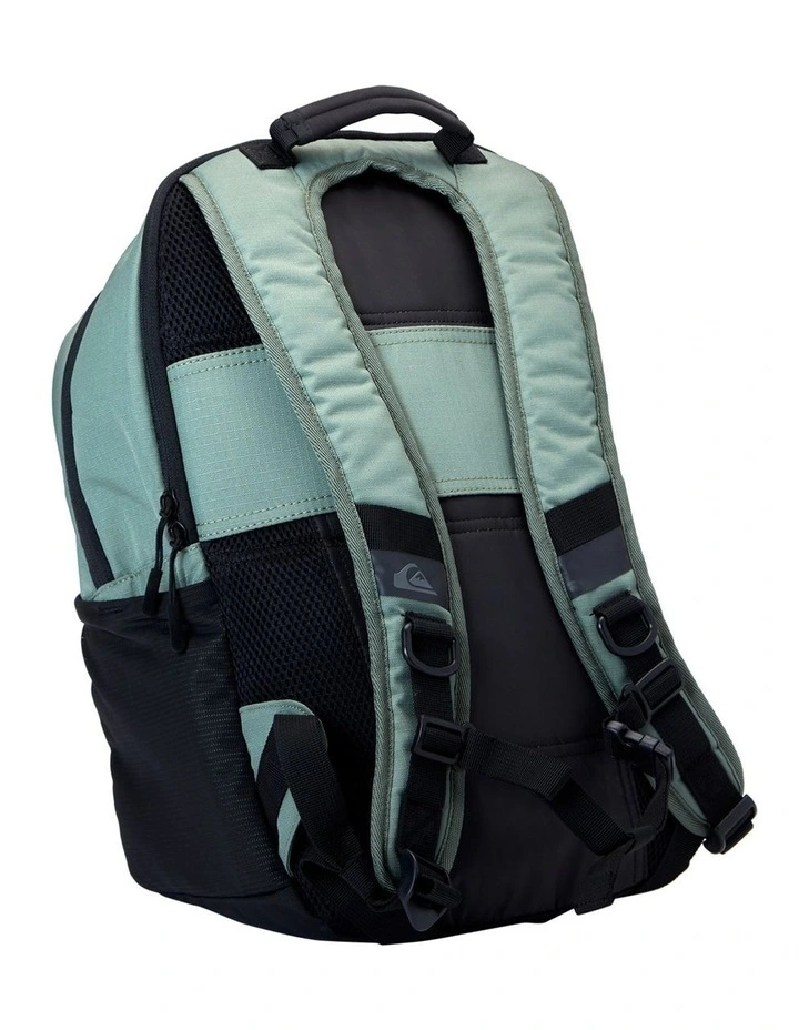 Freeday Medium Technical Backpack 20L in Laurel Wreath image 2
