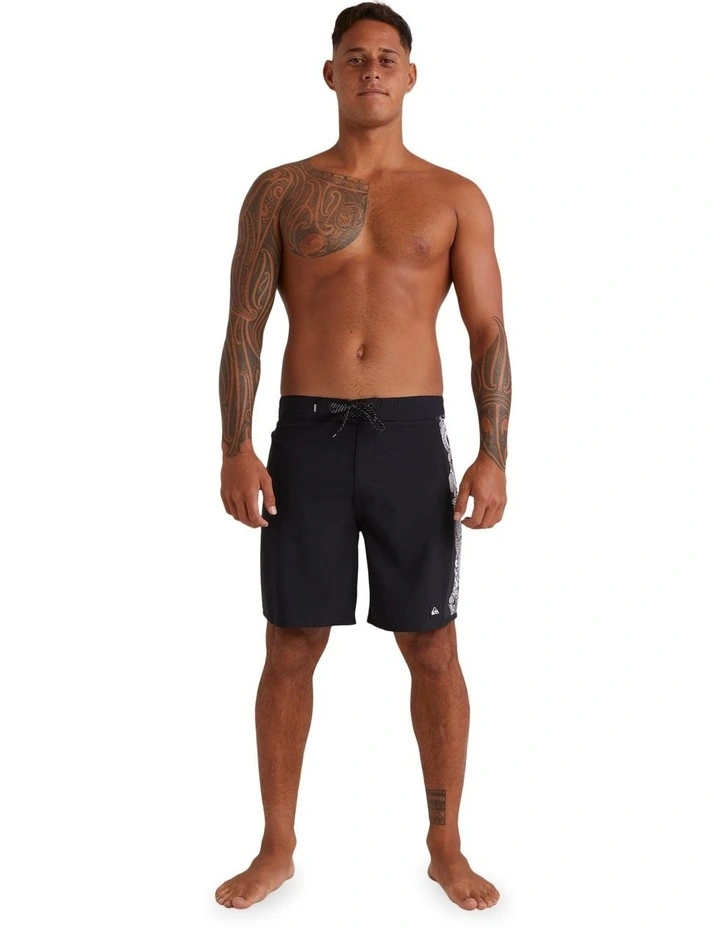 Surfsilk Marakihau Arch 18" Board Shorts in Black image 5