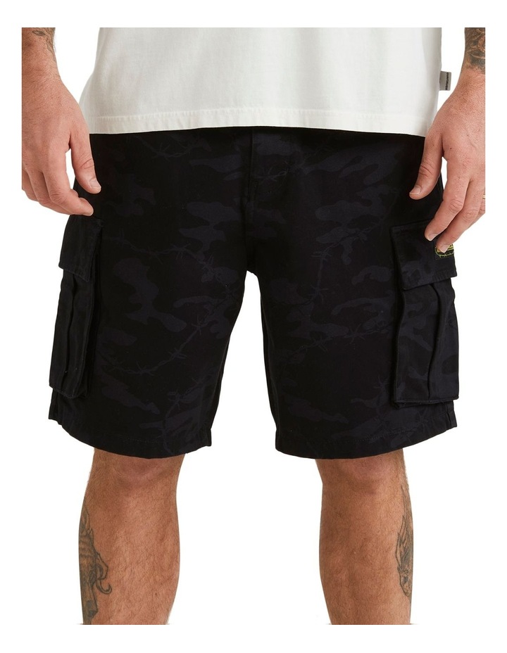 Man Blue Cargo Shorts With AllOver 'Chrysanthemum' Print