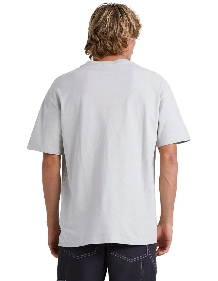 Tridagger T-shirt in Gray Violet image 2