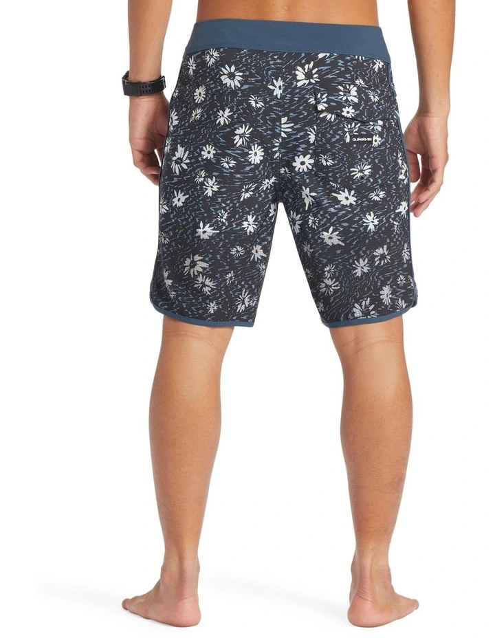 Highlite Scallop 19 Boardshorts in Midnight Navy image 2