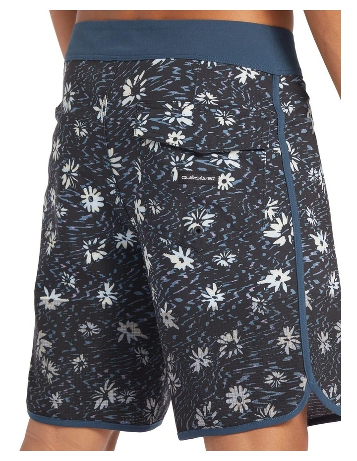 Highlite Scallop 19 Boardshorts in Midnight Navy image 4