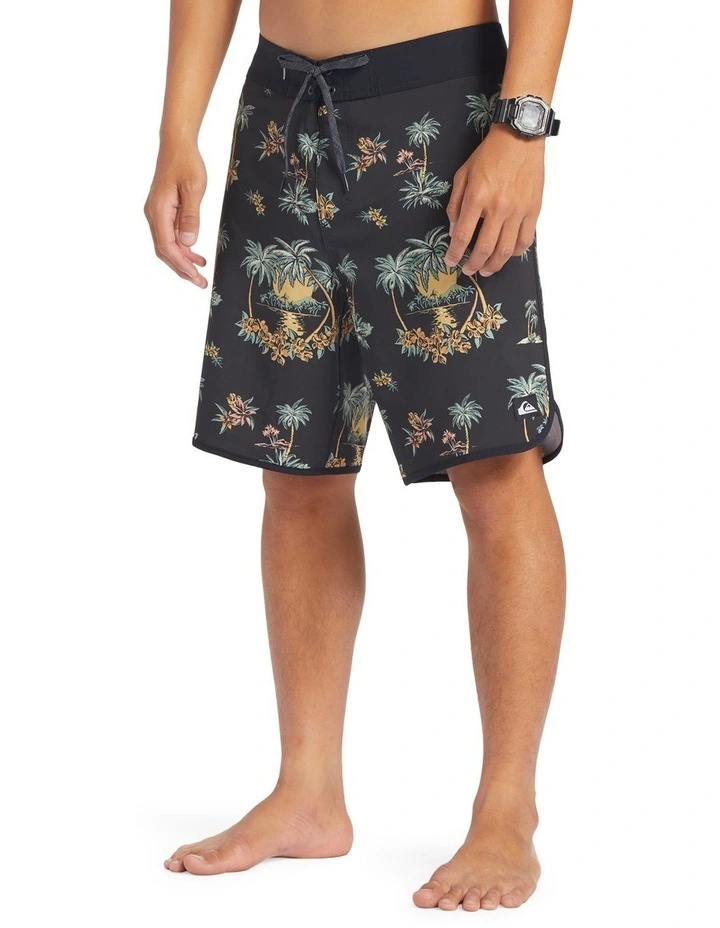 Surfsilk Scallop 19 Boardshorts in Black Palm Spritz image 3