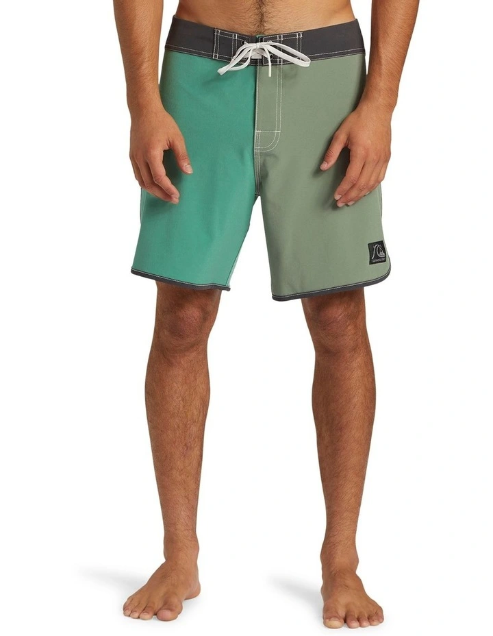 Original Scallop Jester 18" Boardshorts in Sea Spray image 1