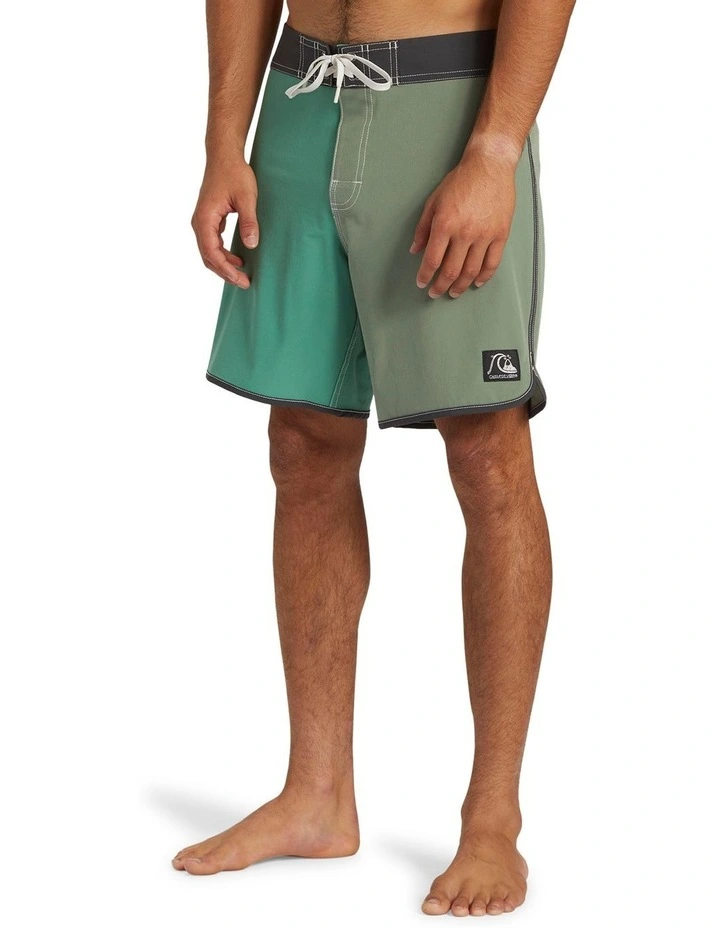 Original Scallop Jester 18" Boardshorts in Sea Spray image 3