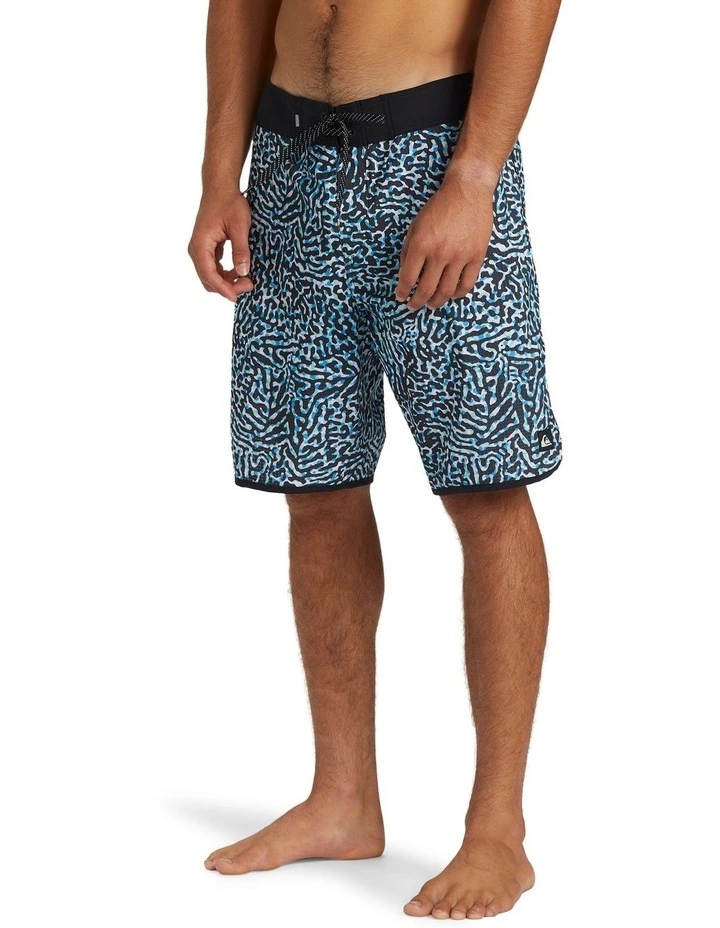 Highline Scallop 19 Boardshorts in Swedish Blue image 3